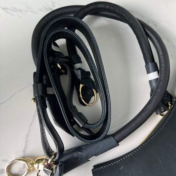 ATOMY STUDIOS OO Atom Arc Bag Black Leather Gold Tone Hardware NEW w/ 3 straps - Picture 8 of 8